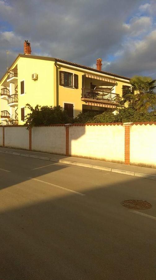 App Carla Novigrad (Istria) Exterior foto